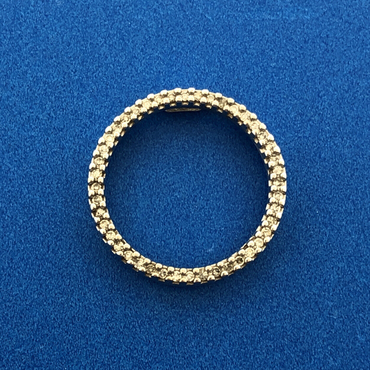 Gorgeous 10k White Gold Round Cut Diamond Infinity Circle Band Ring Pendant