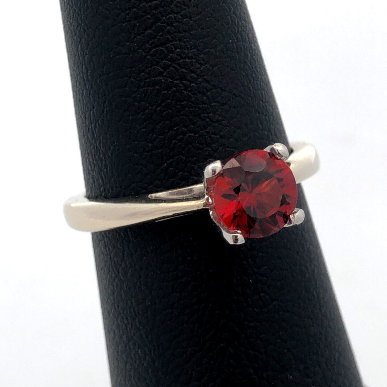 Designer 18K White Gold 950 Platinum Round Garnet Solitaire Occasion  Ring