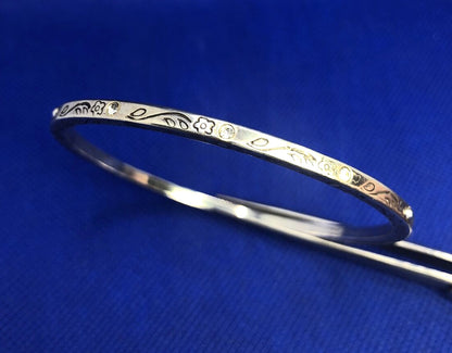 Cubic Zirconia 925 Sterling Silver Floral Thin Stackable Round Bangle Bracelet