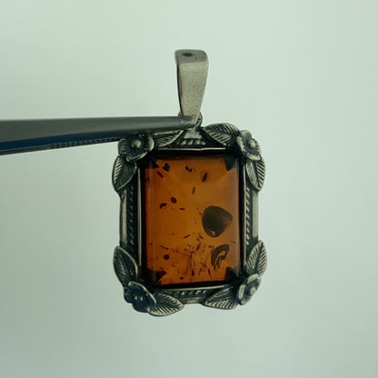 Vintage Designer 925 Sterling Silver Amber Floral Design Rectangle Pendant