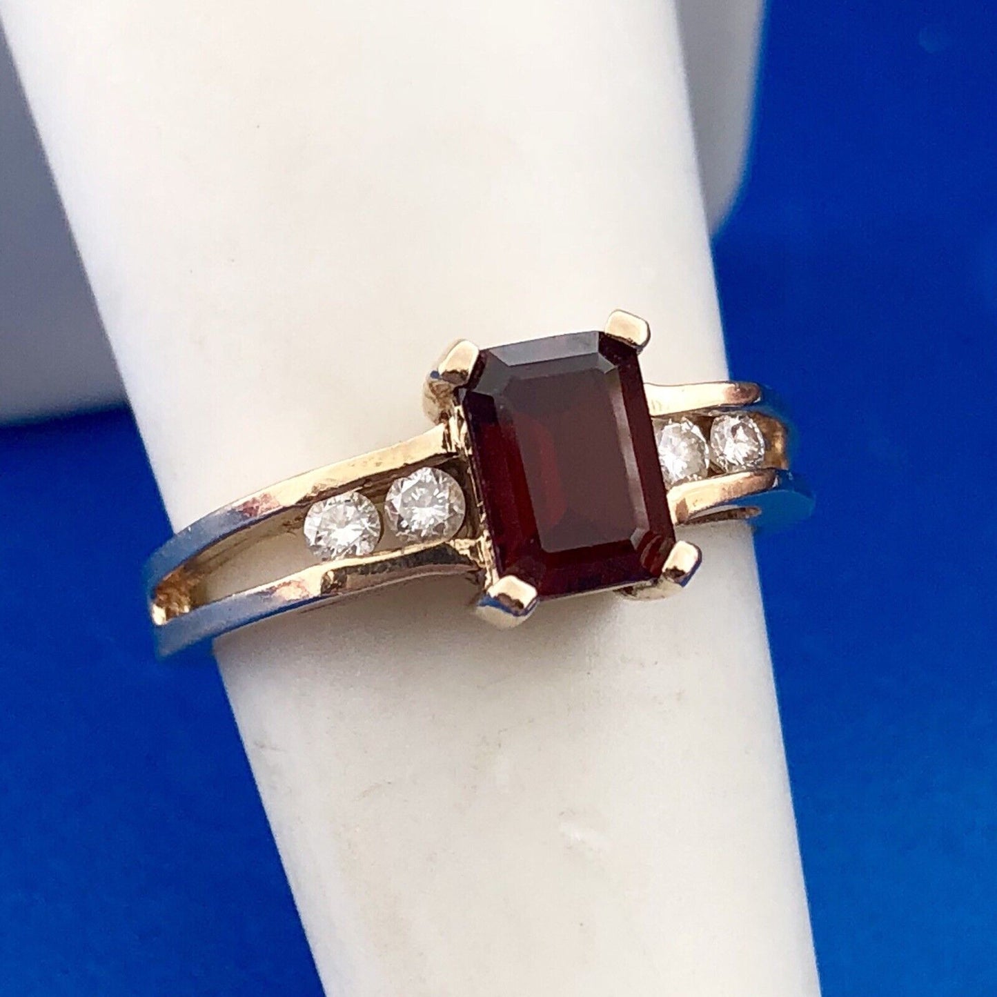 Modern 14K Yellow Gold Garnet Diamond Engagement Bridal Cocktail Ring