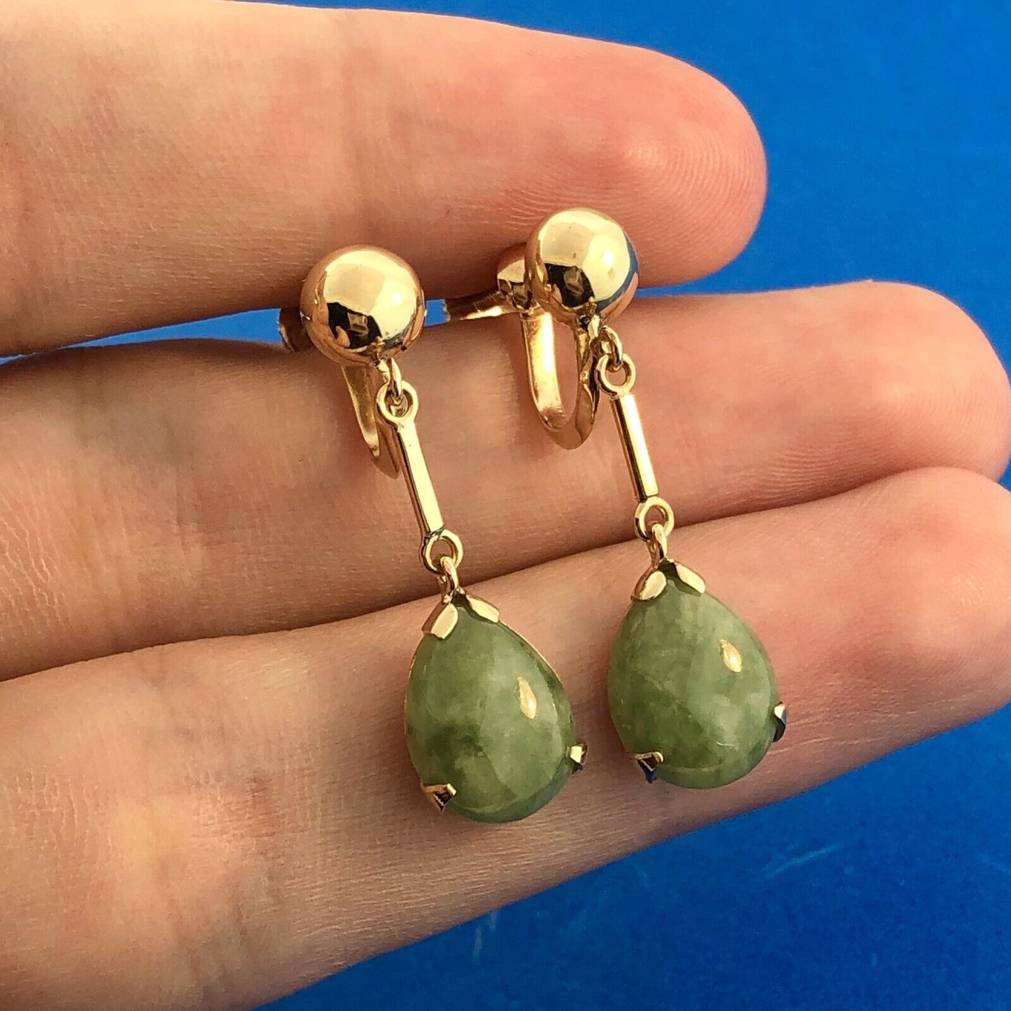Estate Designer 14K Yellow Gold Apple Jadeite Jade Pear Drop Screw Back Earrings