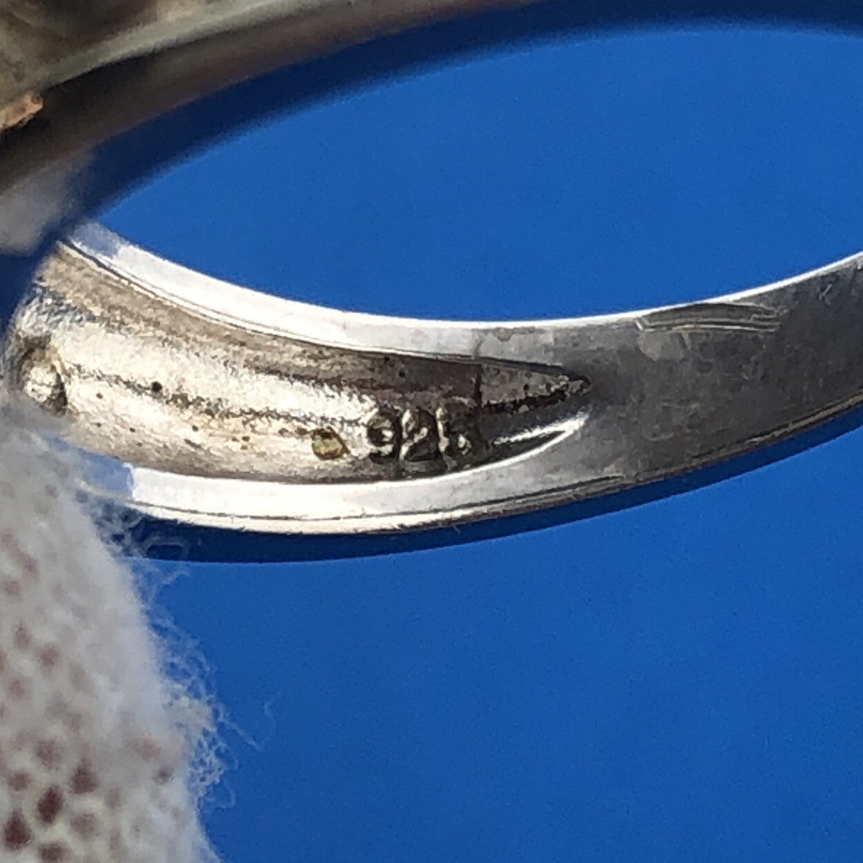 Designer Sterling Silver 925 Garnet Bead Scroll Work January Cocktail Ring