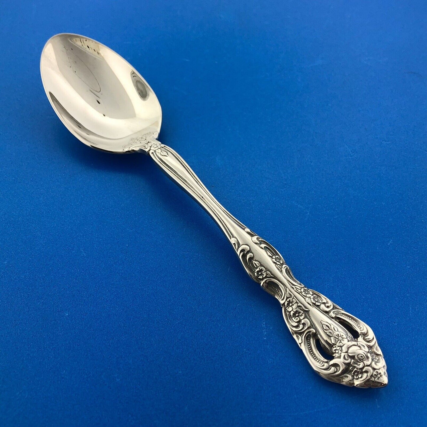 Oneida Michelangelo 18/10 Stainless Flatware 5 Five Piece Place Setting