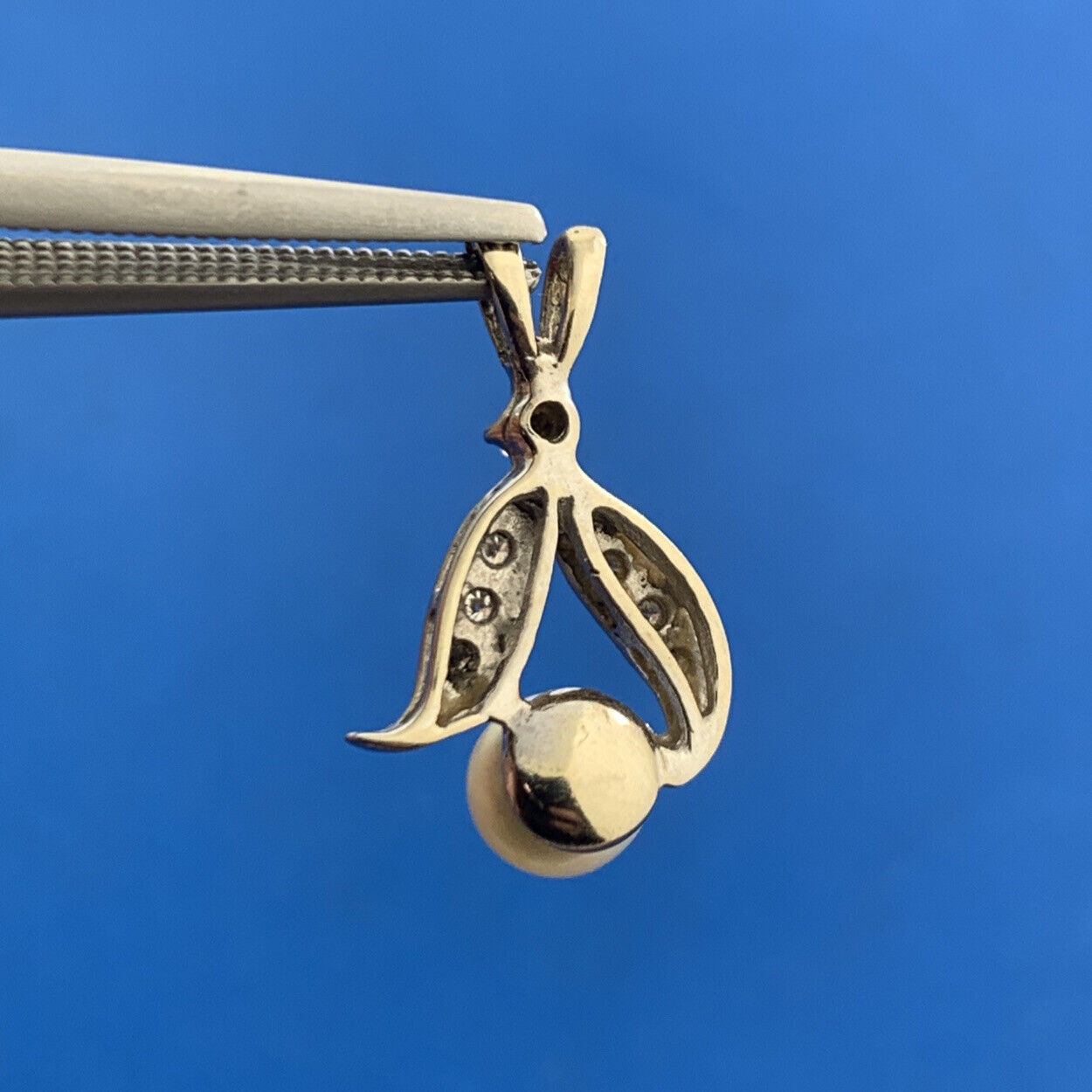 Vintage 10K White Gold Pearl Diamond Accented Wedding Anniversary Pendant