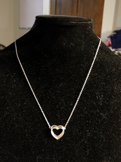 Designer FZN 925 Sterling Silver Entwined Double Heart Pendant Necklace