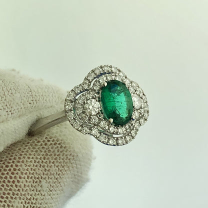 Stunning 18K White Gold Emerald Diamond Triple Halo May Anniversary Ring Size 6