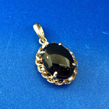 Vintage 10K Yellow Gold Black Onyx Cabochon Diamond Oval Pendant