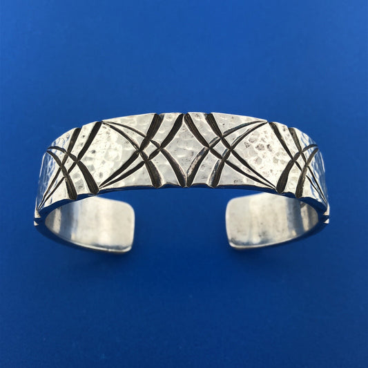 Native American 925 Sterling Silver Hammered Abstract Statement Cuff Bracelet