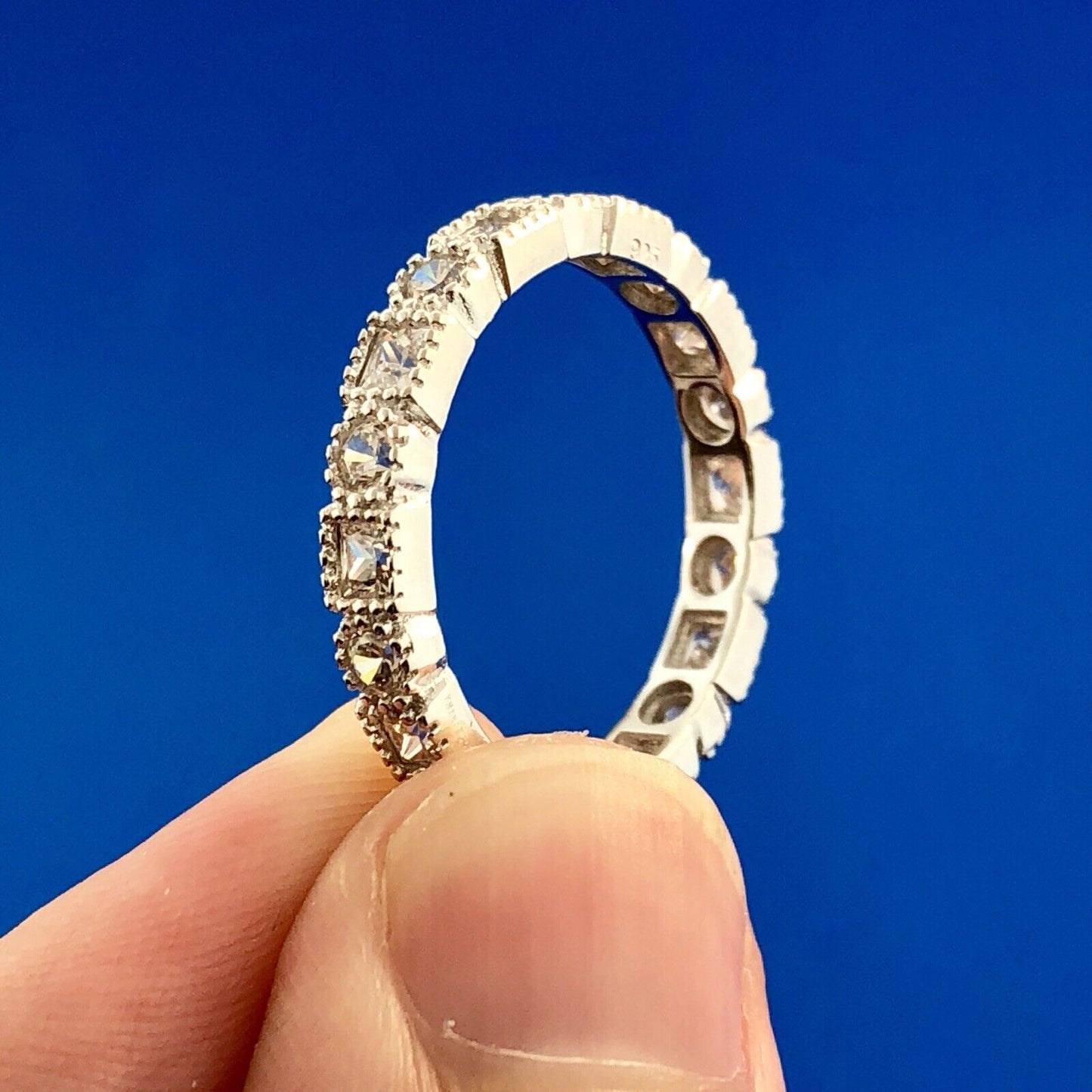 Gorgeous 925 Sterling Silver Cubic Zirconia CZ Infinity Anniversary Band Ring