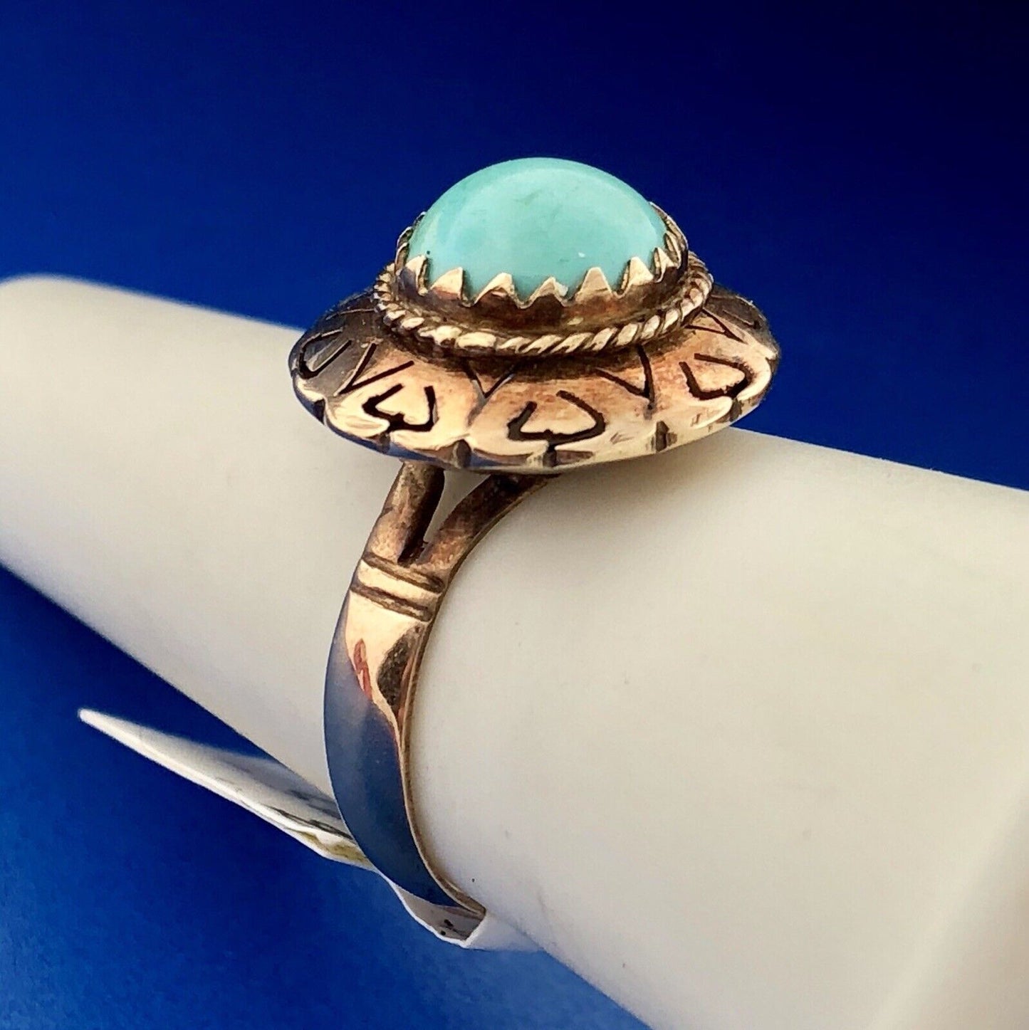 Vintage 14K Yellow Gold Turquoise Cocktail Ring Size 7.25