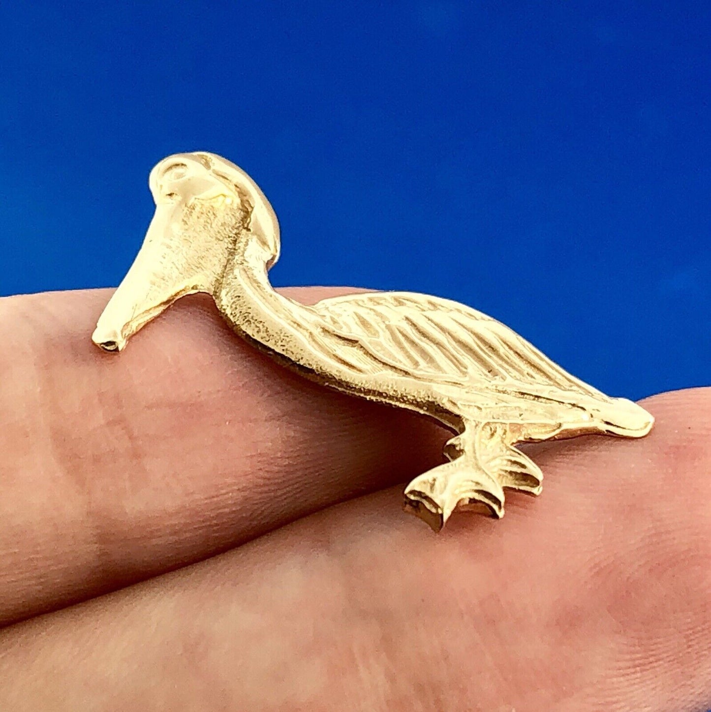 Vintage 14K Yellow Gold Textured Bird Pelican Louisiana State Bird Pendant