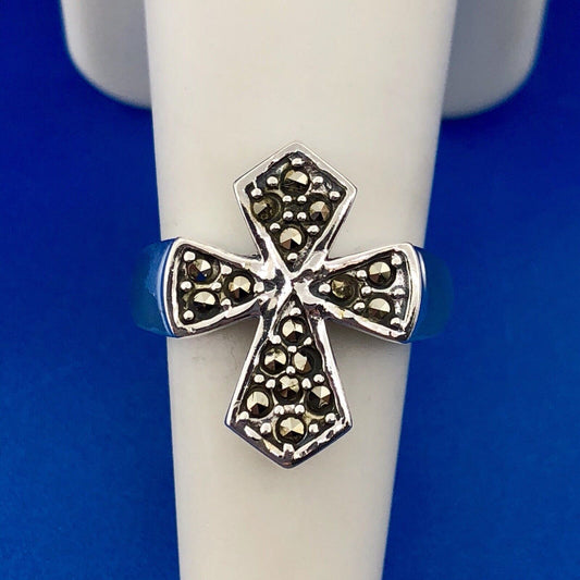 Spectacular 925 Sterling Silver Marcasite Cross Religious Communion Easter Ring