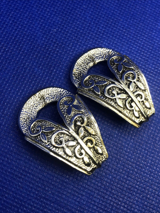 Vintage Designer Selini Silver Tone Floral Scroll Statement Clip On Earrings