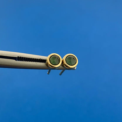 Vintage 18K Yellow Gold Green Glass Cabochon Petite Starter Stud Earrings