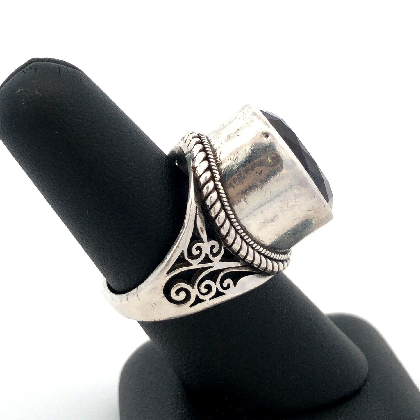 Vintage 925 Sterling Silver Oval Amethyst Floral Scroll Statement Ring