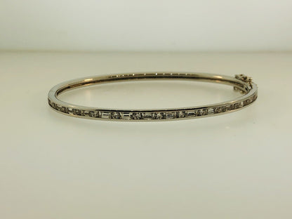 Designer SW Stunning Sterling Silver 925 Cubic Zirconia Hinged Bangle Bracelet