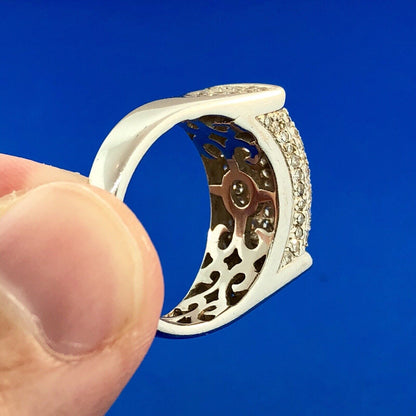 Gorgeous 14k White Gold Round Cut Diamond Unisex Pave Ring Size 7