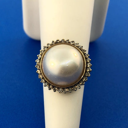 Vintage 14K Yellow Gold Mabe Pearl Diamond Halo Cocktail Dinner Ring