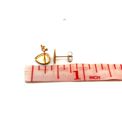 14K Yellow Gold Starburst Textured Heart Stud Earrings