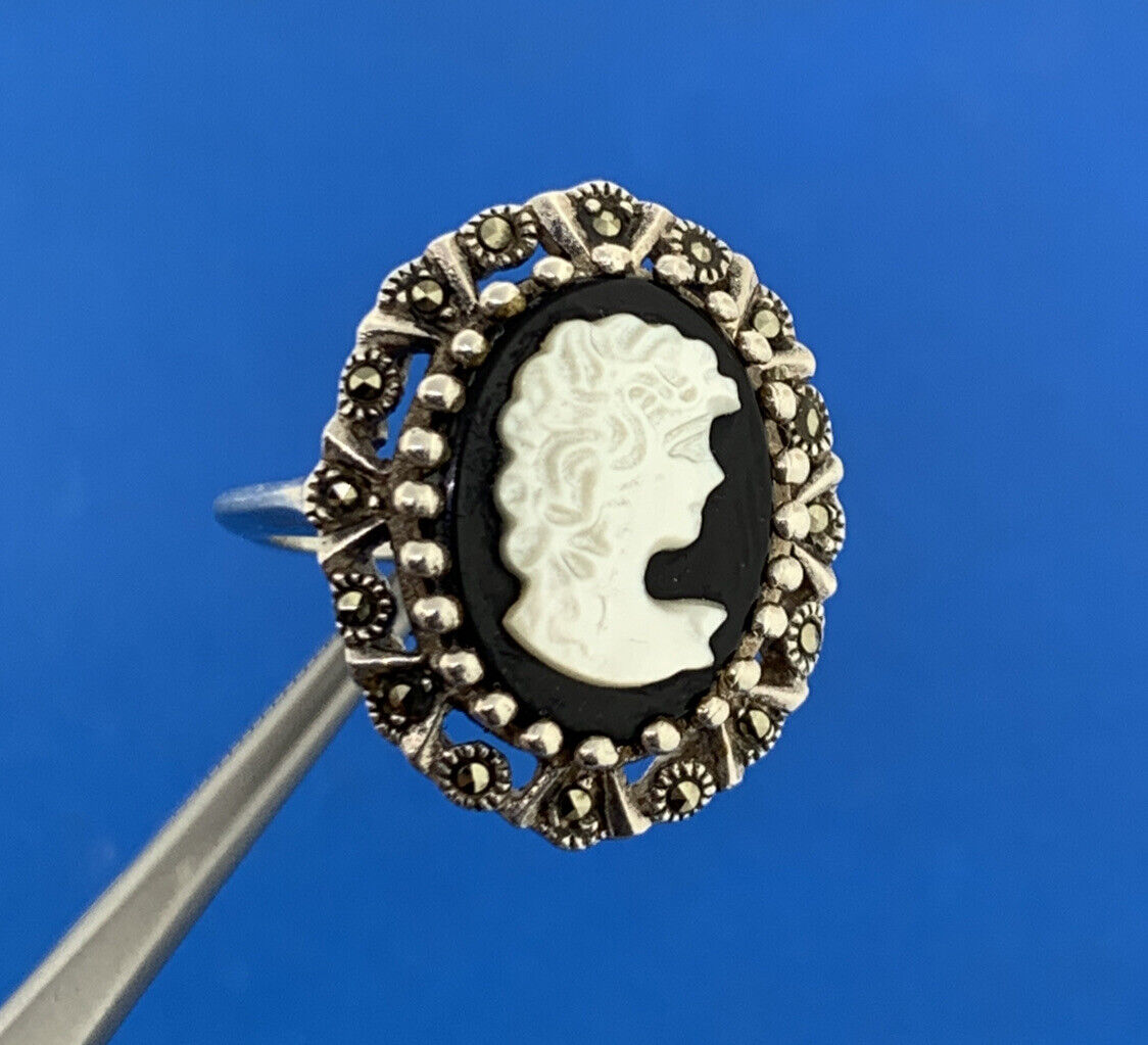 Designer 925 Sterling Silver Carved MOP Black Onyx Marcasite Cameo Cocktail Ring