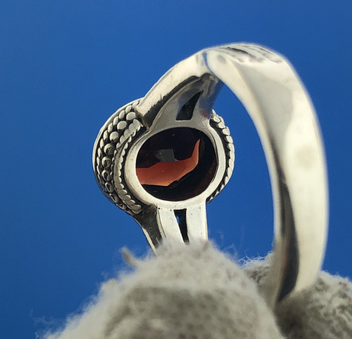 Designer Doug Paulus Sterling Silver 925 Oval Garnet January Birthstone Ring