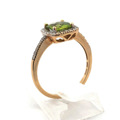 Beautiful Designer 14K Yellow Gold Peridot Diamond Halo Birthstone Cocktail Ring