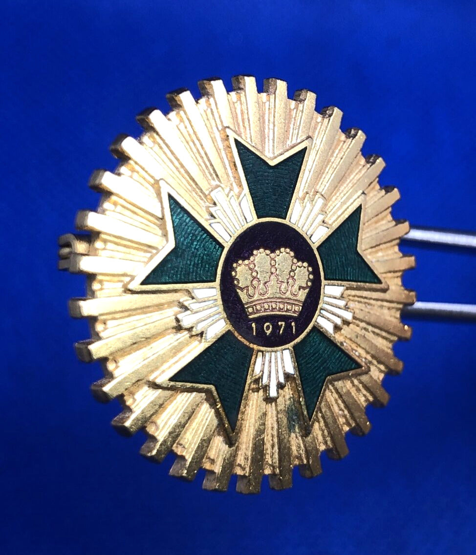 1971 Rex Mardi Gras Lady's Ducal Pin GoldTone New Orleans Krewe Favor W. Germany