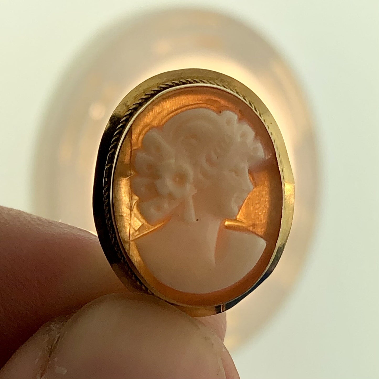 Victorian Edwardian Napoli Italy 18K Yellow Gold Oval Carved Cameo Stud Earrings