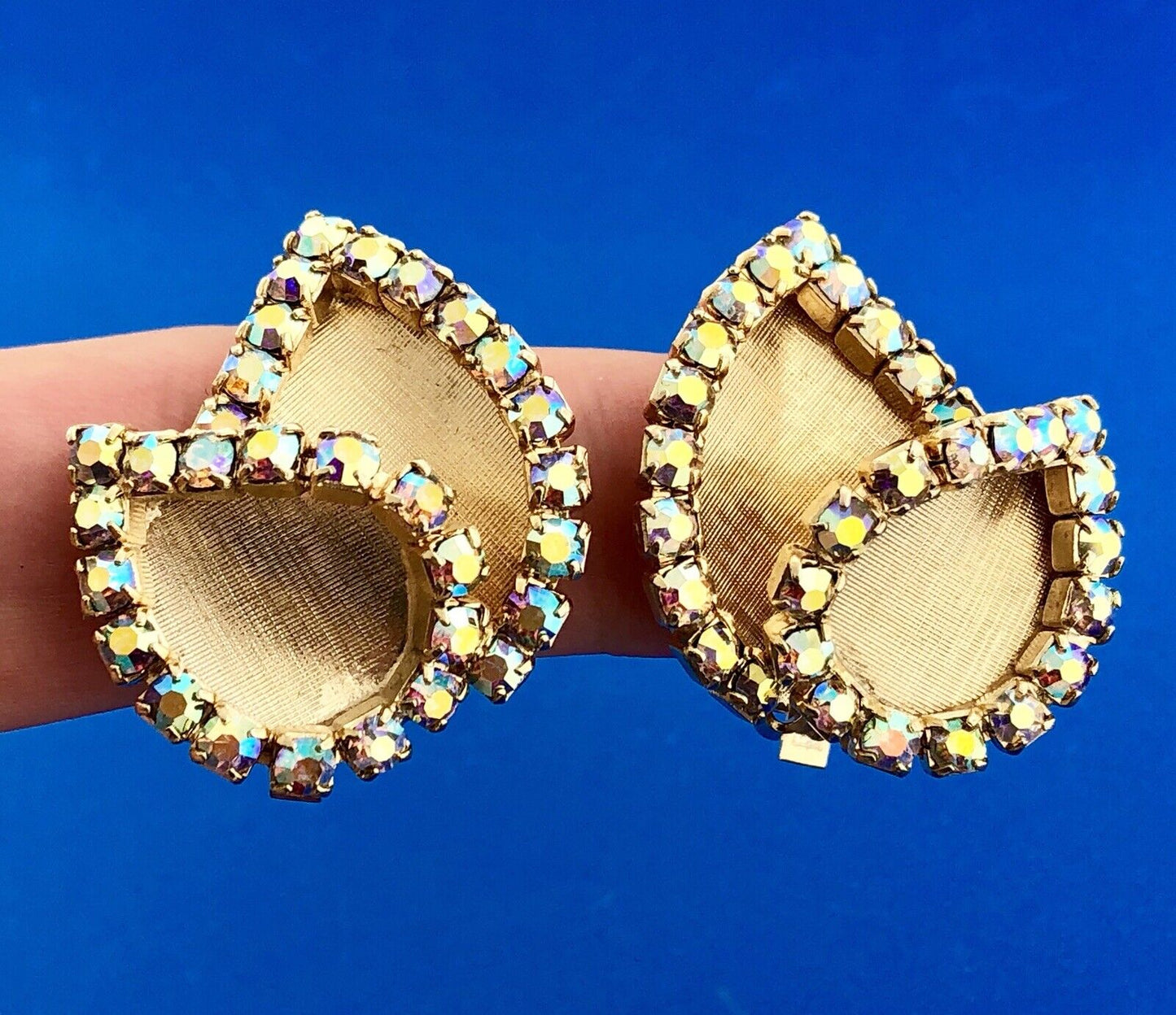 Fantastic Mid Century Gold Tone Florentine Aurora Borealis Rhinestone Earrings