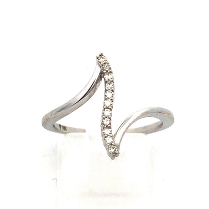 Gorgeous 10k White Gold Round Cut Diamond Vertical Modernist Bypass Ring Size 7