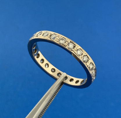 Gorgeous 14k White Gold Round Cut Sparkling Diamond Eternity Anniversary Ring