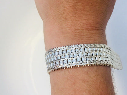 Karizia Spa KA 1772 La Dea Bendata 925 Sterling Silver Wide Textured Bracelet