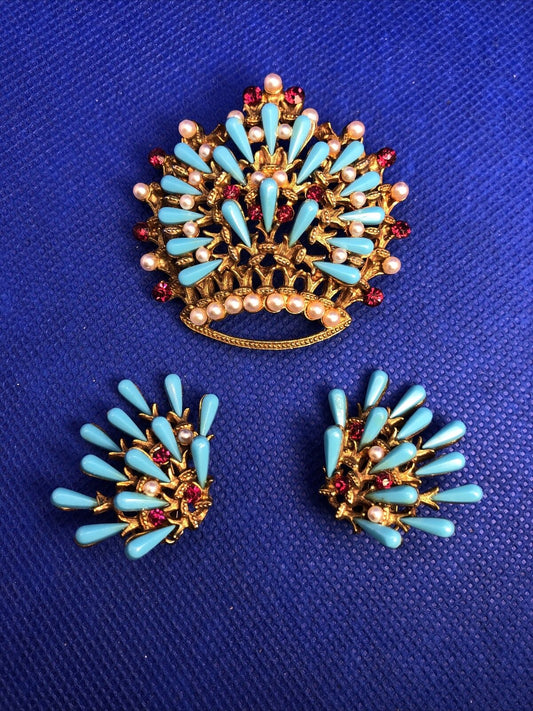 Mid Century HAR Gold-Toned Faux Turquoise Brooch Clip Earring Set