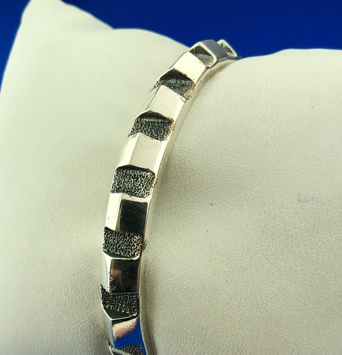 Rare Mignon Faget 925 Sterling Silver Rotated Dentils Stackable Cuff Bracelet
