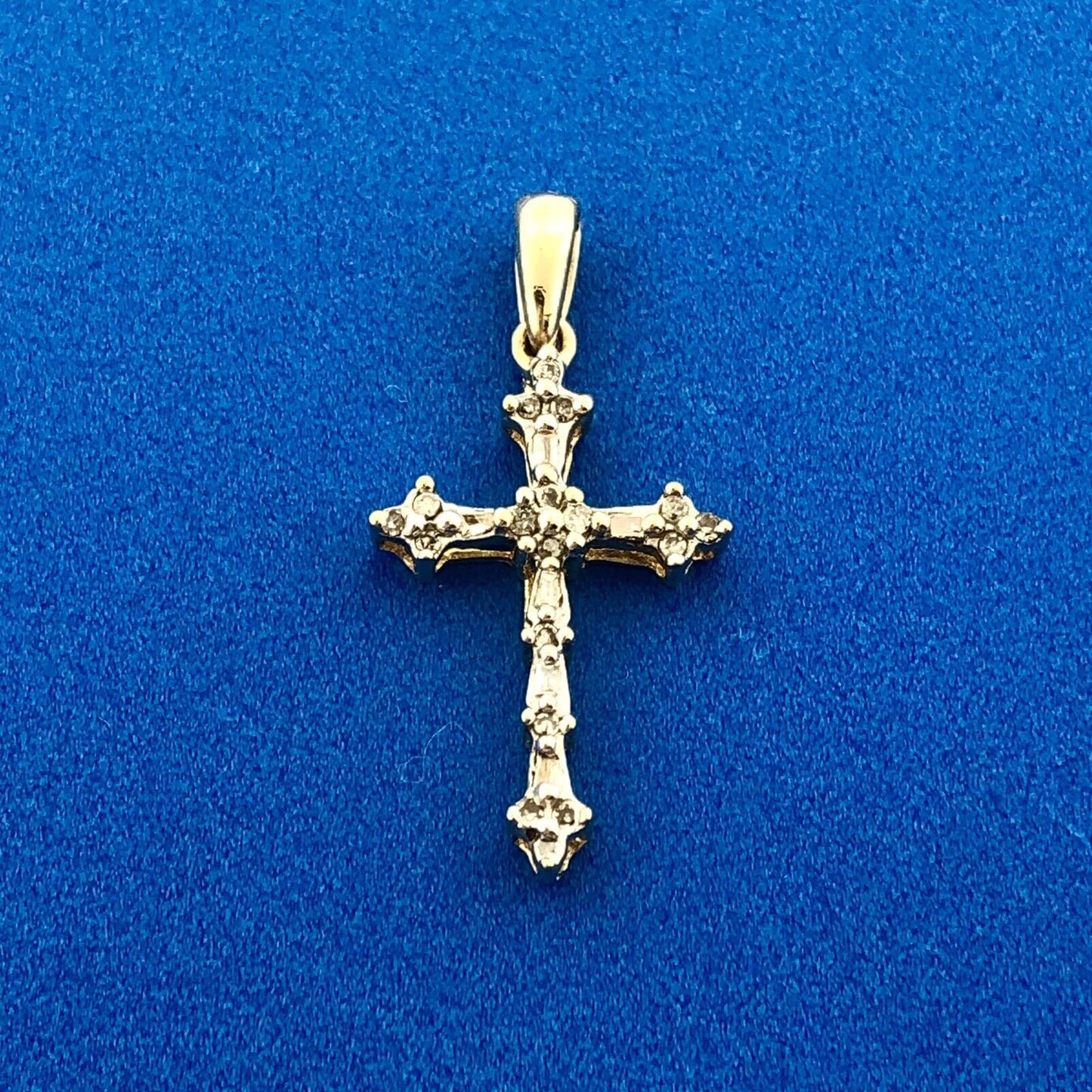 Gorgeous 10k Yellow Gold Multi-Cut Diamond Religious Faith Cross Dangle Pendant