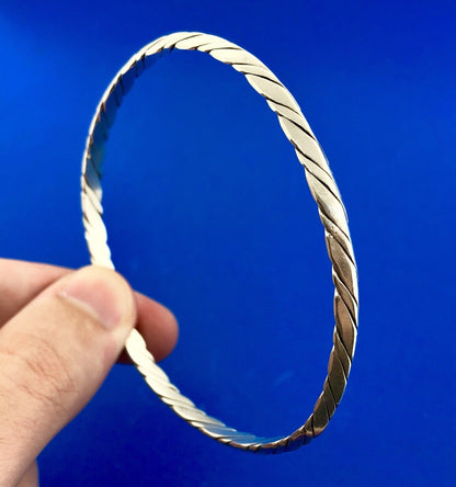 Vintage Taxco Designer V-124 Sterling Silver 925 Ribbed Wave Bangle Bracelet