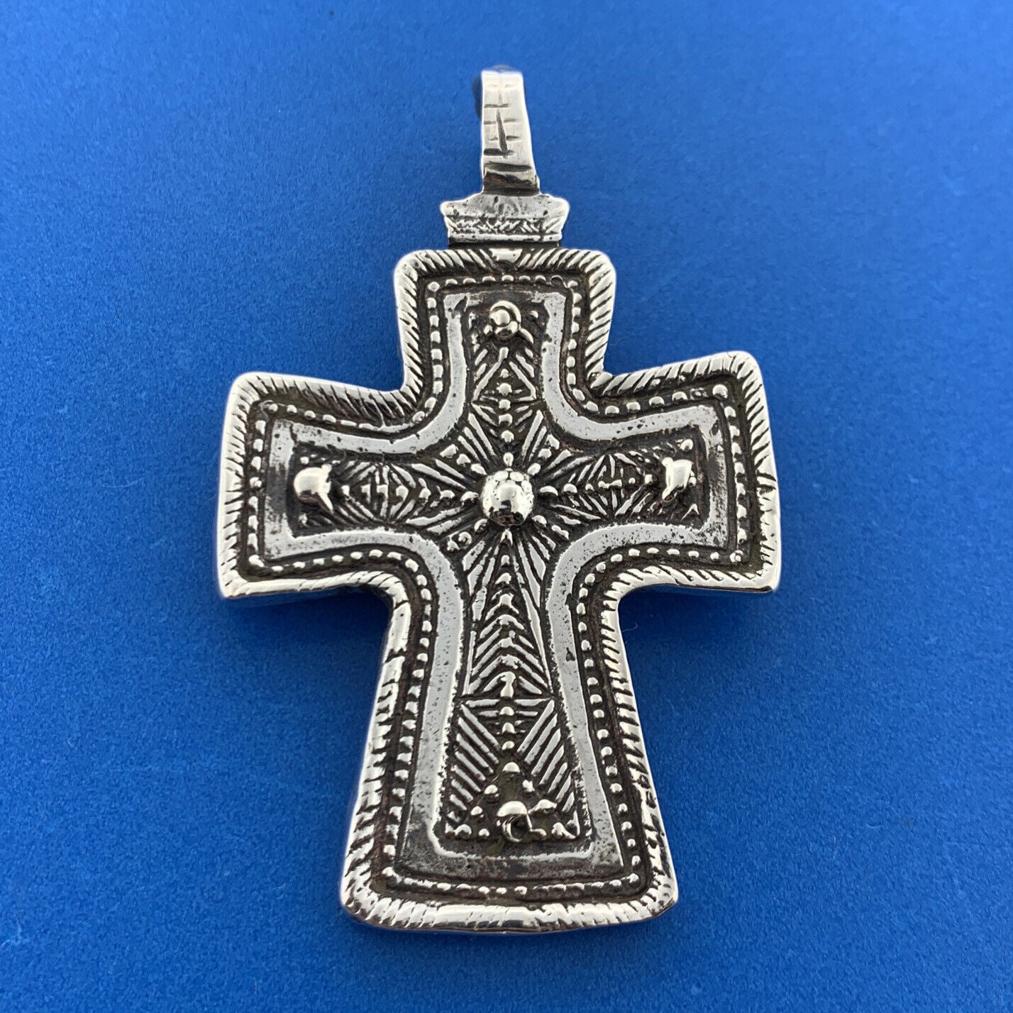 Stunning Sterling Silver 925 Cabochon Oval Emerald Religious Faith Cross Pendant