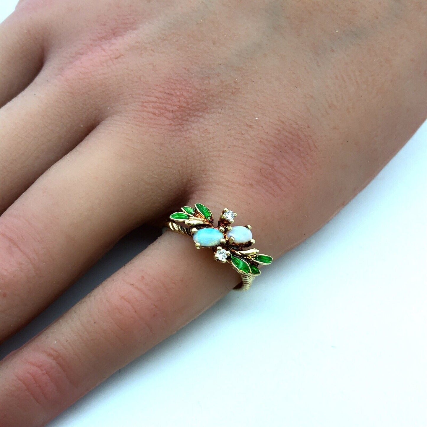 Vintage 14K Yellow Gold Opal and Diamond Accent Green Enamel Leaf Design Ring