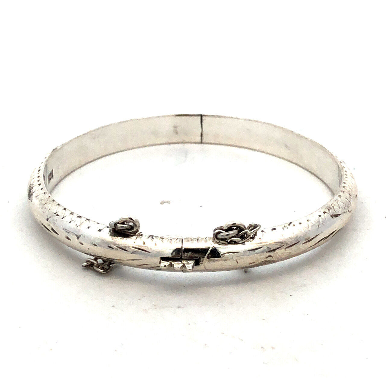 Vintage 925 Sterling Silver Etched Round Childs Hinge Bangle Bracelet