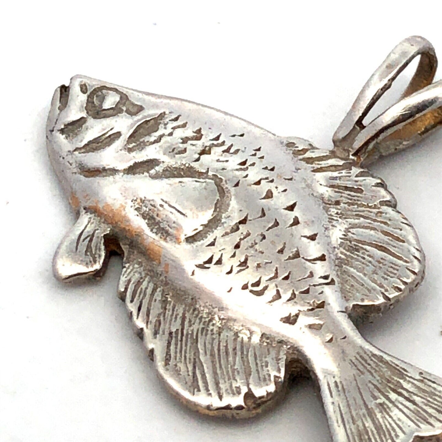 Vintage 14K White Gold Bass Crappie Textured Fish Fisherman Pendant