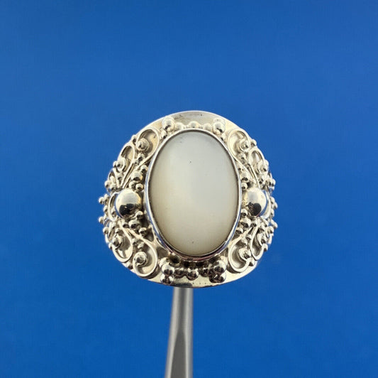 Designer BA Suarti 925 Sterling Silver Mother Of Pearl Oval Cabochon Scroll Ring