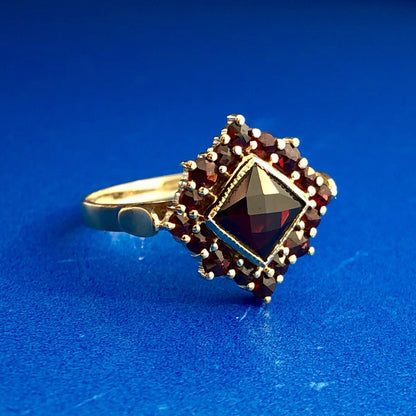 Vintage Designer Sterling Silver 925 Vermeil Garnet January Anniversary Ring