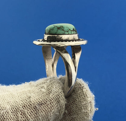 Native American Artisan Sterling Silver 925 Green Turquoise Statement Ring