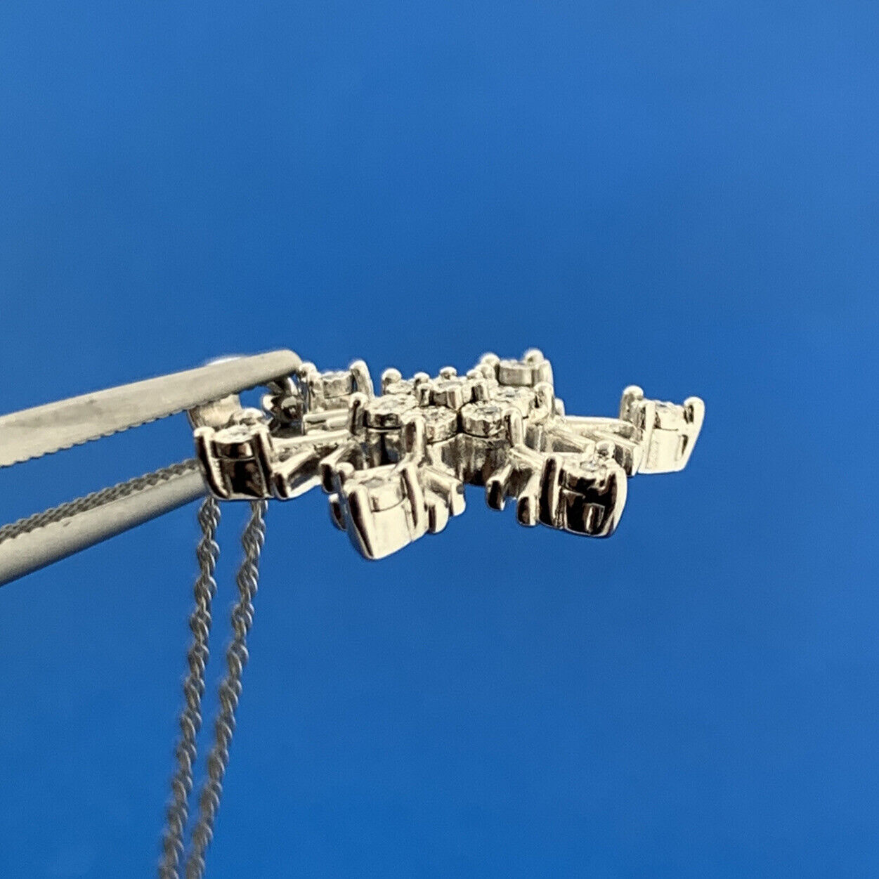 Desinger SUN 925 Sterling Silver Diamond Starburst Snowflake Pendant Necklace