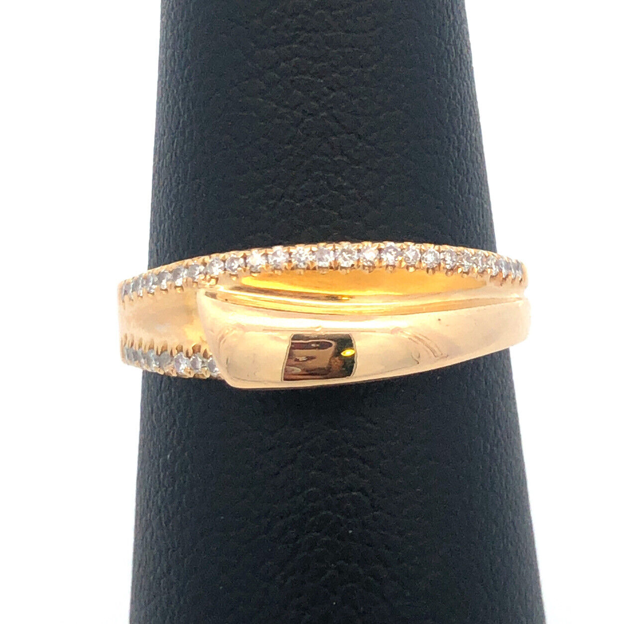 Designer 14K Yellow Gold Diamond Modernist Wedding Bridal Anniversary Band Ring