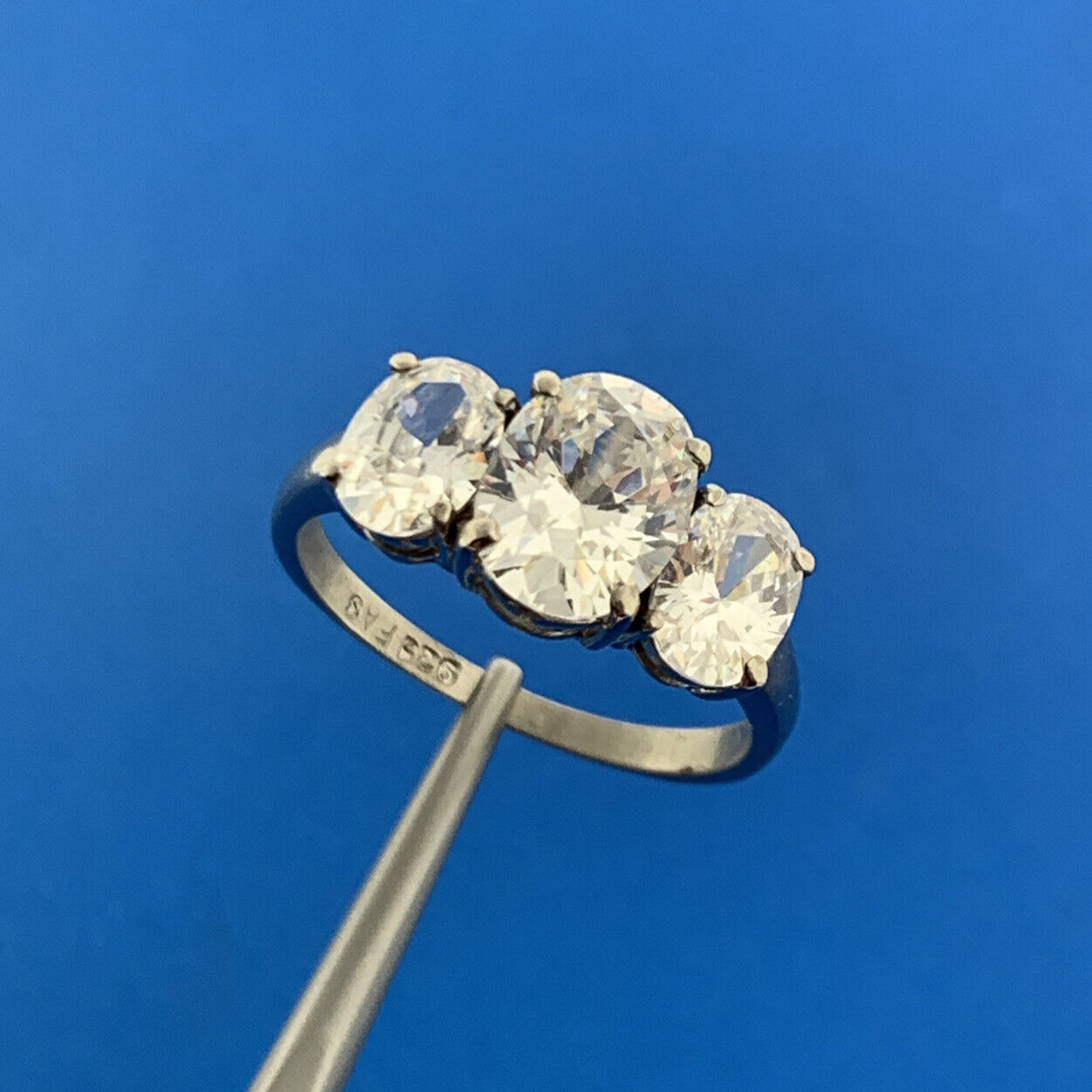 Designer FAS Sterling Silver Cubic Zirconia Oval Trio Anniversary Cocktail Ring