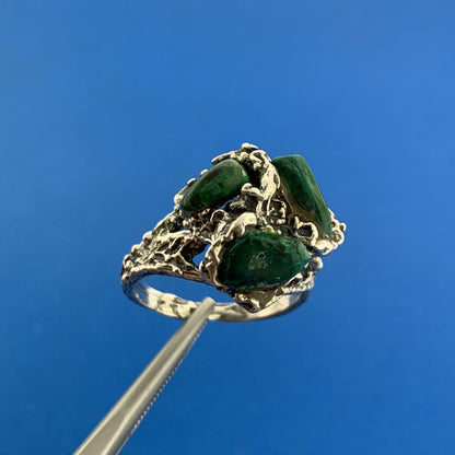 Vintage Artisan Sterling Silver Malachite Hand Wrought Textured Free Form Ring