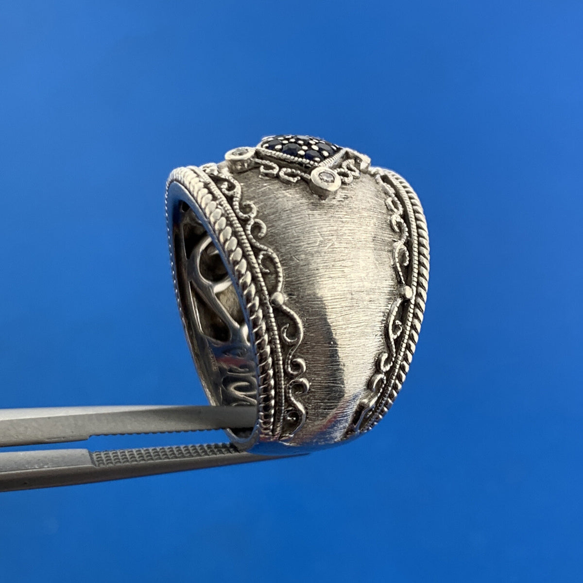 Gabriel & Co Sterling Silver Sapphire Diamond Victorian Florentine Scroll Ring