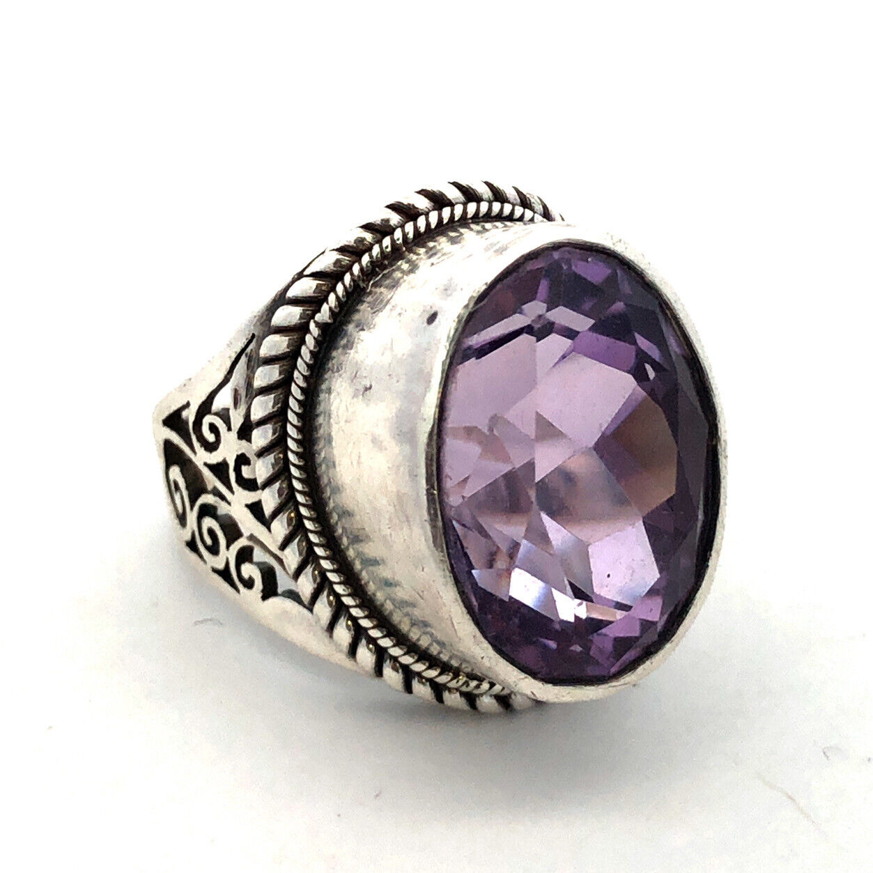 Vintage 925 Sterling Silver Oval Amethyst Floral Scroll Statement Ring